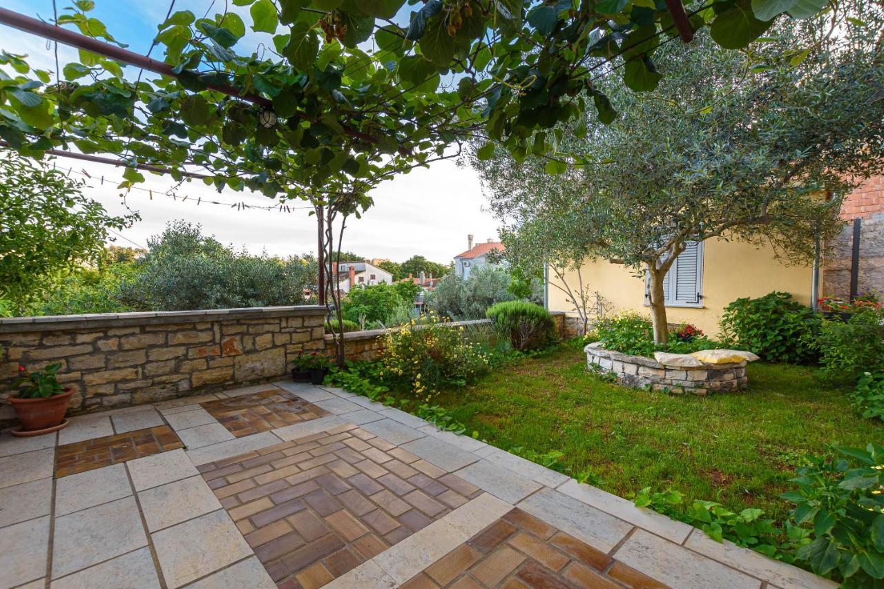 Apartment Macan, Beautiful Green Oasis Пула Екстериор снимка